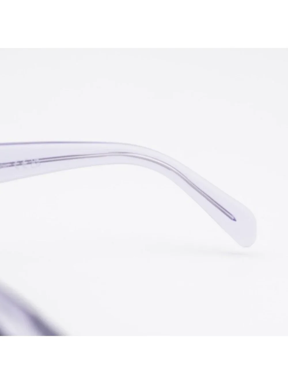 Celine CL40286I 78A Sunglasses Shiny Lilac Cat Eye Frame, Smoke Lenses